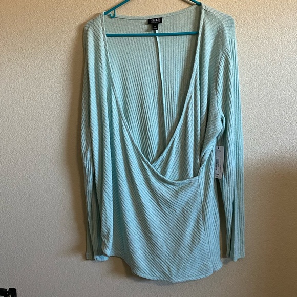 NWT! a.n.a. XXL Glaciar Aqua Crossover Top - Picture 1 of 5
